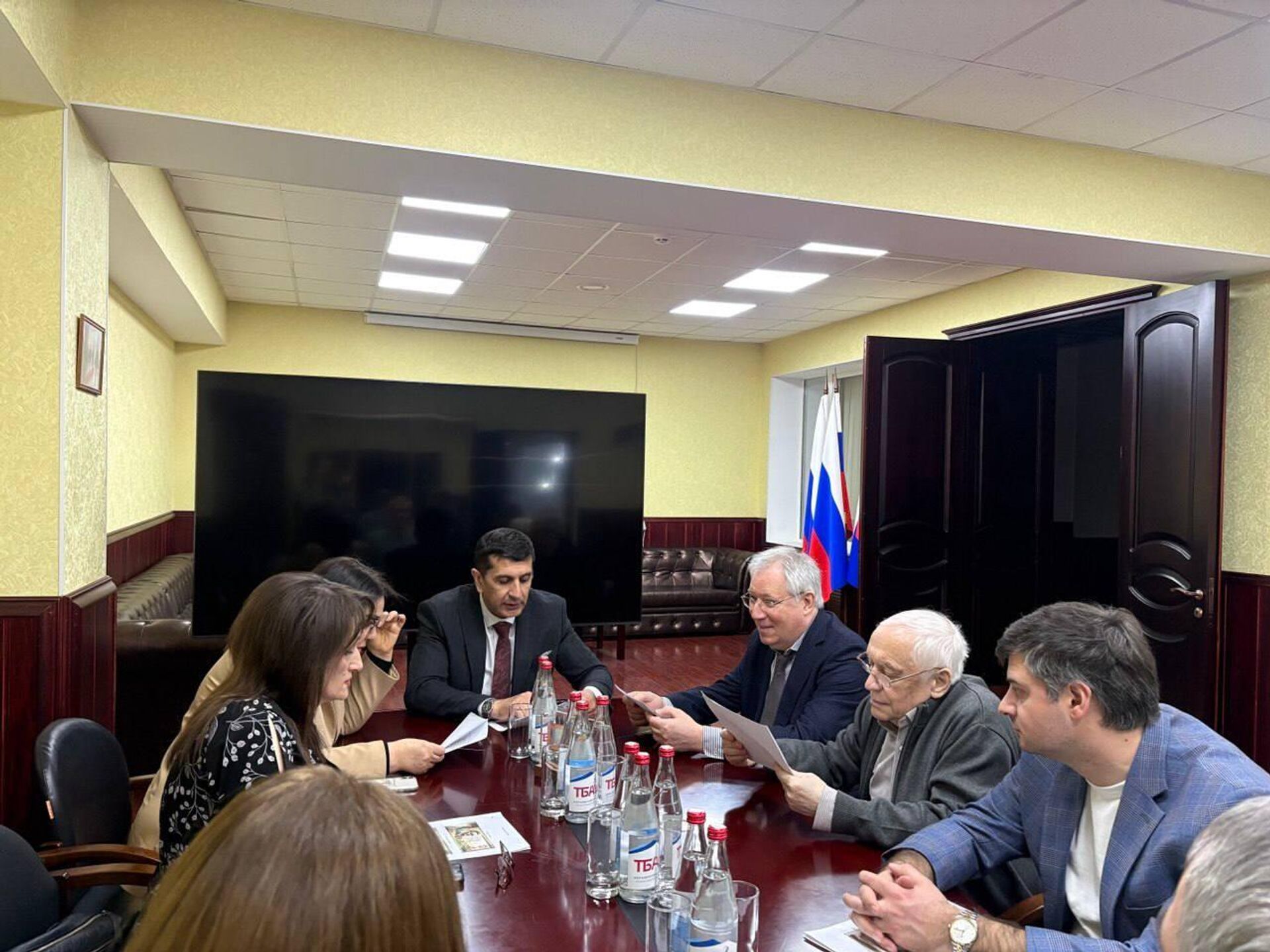 Рабочая группа по выпуску памятных банкнот Нацбанка Южной Осетии - Sputnik Южная Осетия, 1920, 17.04.2026