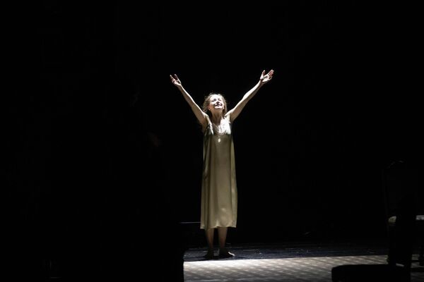 Васса Железнова Московского художественного академического театра им. Горького на сцене Госдрамтеатра Южной Осетии - Sputnik Южная Осетия