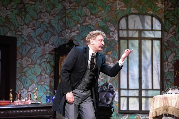 Васса Железнова Московского художественного академического театра им. Горького на сцене Госдрамтеатра Южной Осетии - Sputnik Южная Осетия