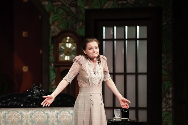 Васса Железнова Московского художественного академического театра им. Горького на сцене Госдрамтеатра Южной Осетии - Sputnik Южная Осетия