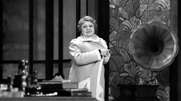 Васса Железнова Московского художественного академического театра им. Горького на сцене Госдрамтеатра Южной Осетии - Sputnik Южная Осетия