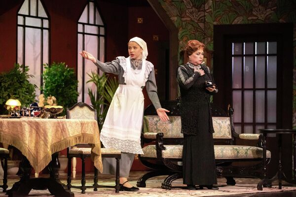 Васса Железнова Московского художественного академического театра им. Горького на сцене Госдрамтеатра Южной Осетии - Sputnik Южная Осетия