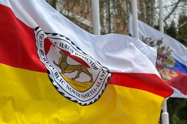 В Цхинвале открыли памятник участнику ВОВ Николаю Габараеву в рамках проекта Победили вместе - Sputnik Южная Осетия