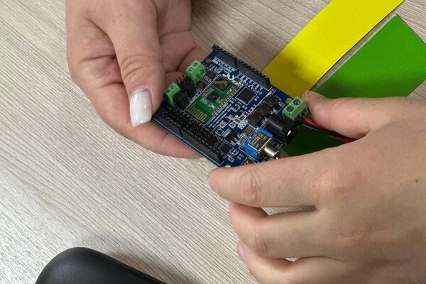 В Цхинвале прошел мастер‑класс по Arduino для учителей информатики - Sputnik Южная Осетия