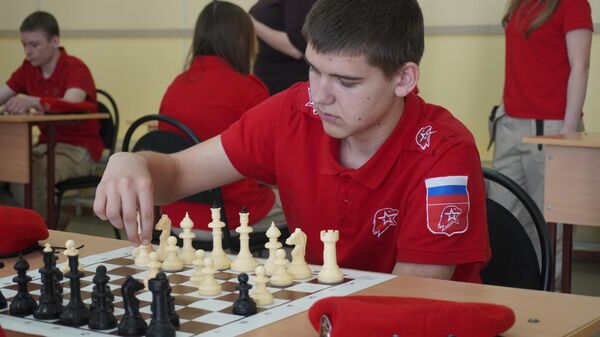 Шахматный турнир, организованный для детей военнослужащих 4-й российской базы в Южной Осетии  - Sputnik Южная Осетия