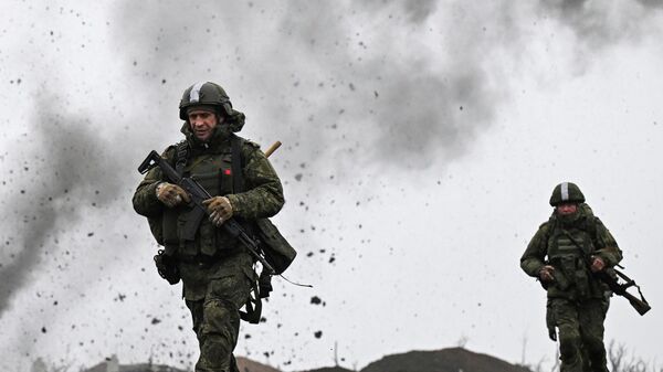 Военнослужащие в зоне СВО. Архивное фото  - Sputnik Южная Осетия