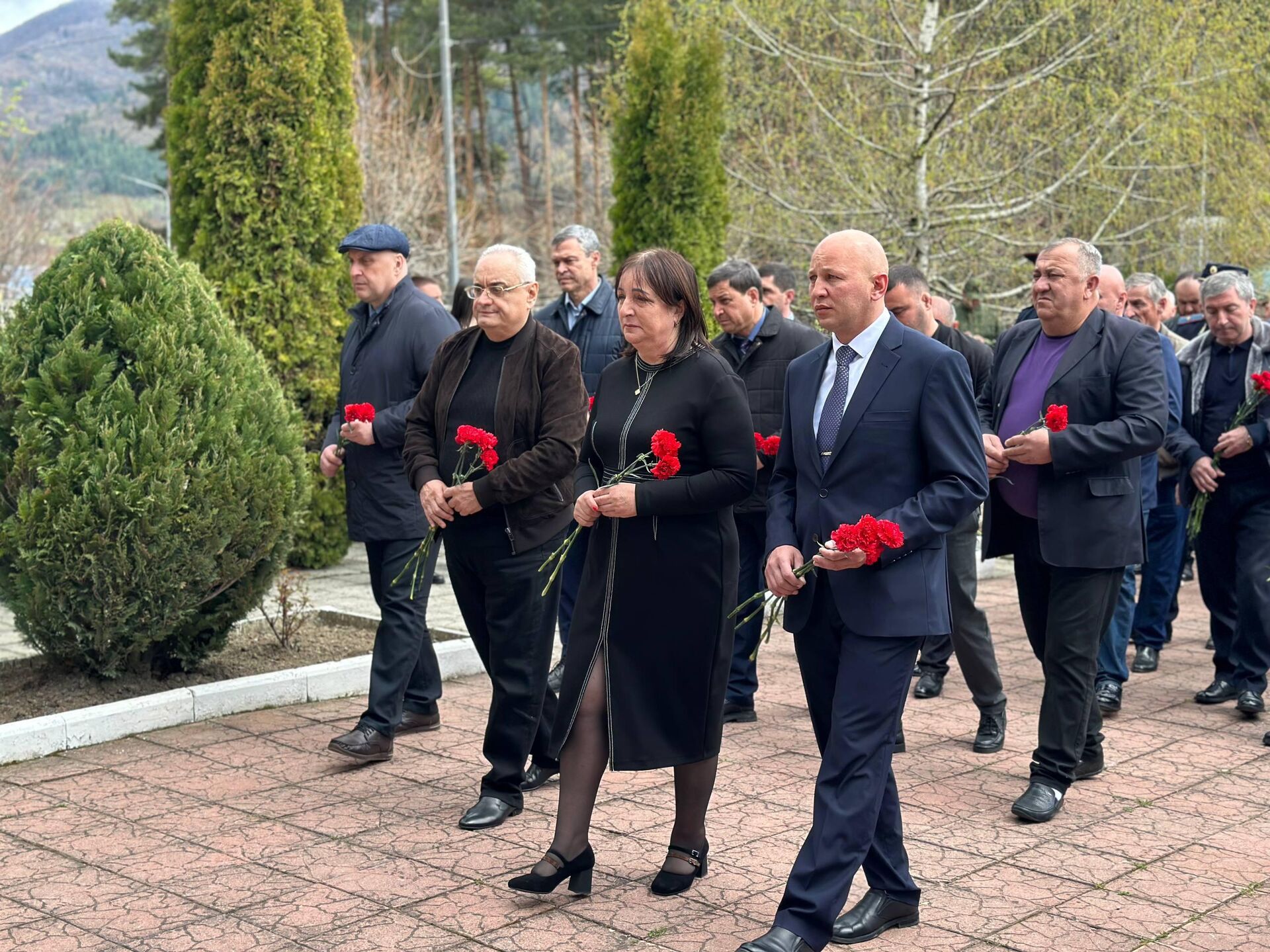  В Южной Осетии почтили память жертв землетрясения 1991 года - Sputnik Хуссар Ирыстон, 1920, 29.04.2026