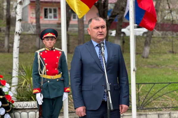  В Южной Осетии почтили память жертв землетрясения 1991 года - Sputnik Южная Осетия