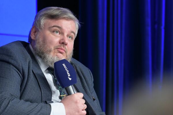 Пресс-показ фильма День Победы в Прибалтике: вчера, сегодня, завтра - Sputnik Южная Осетия