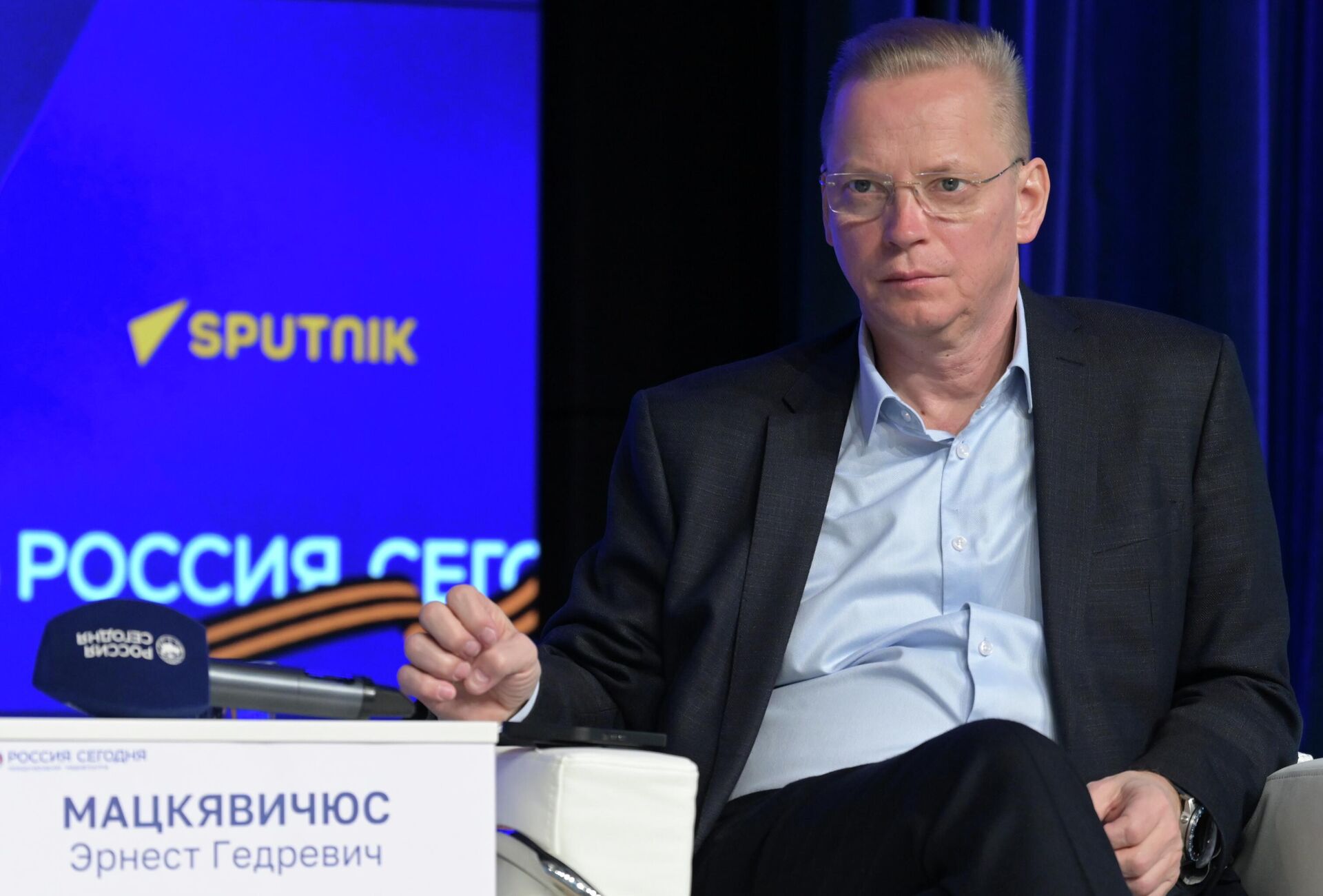 Пресс-показ фильма День Победы в Прибалтике: вчера, сегодня, завтра - Sputnik Южная Осетия, 1920, 30.04.2026