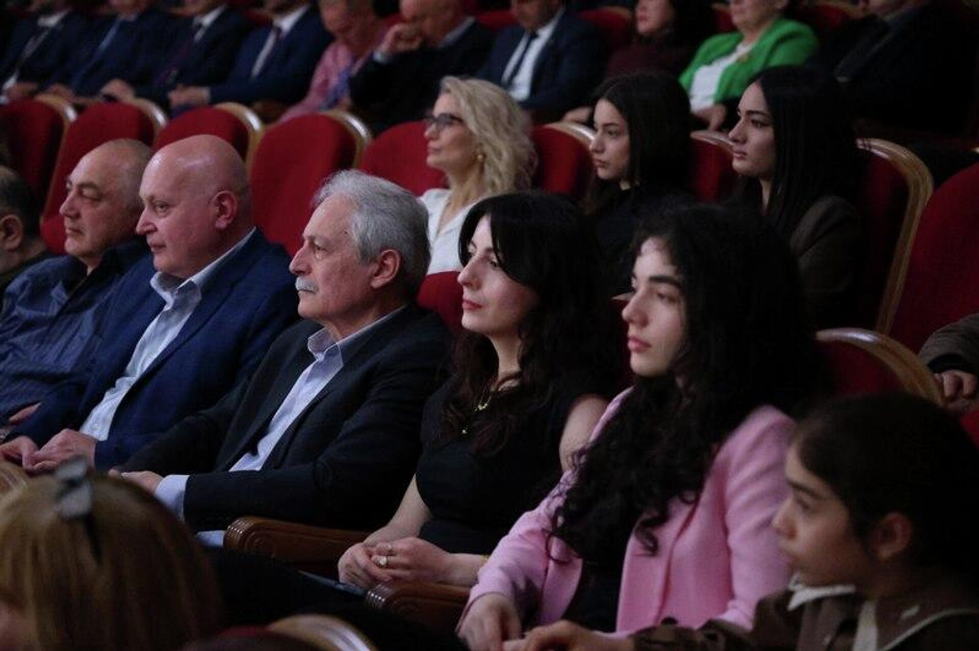 Презентация памятной монеты Банка Алании, посвященной Феликсу Алборову - Sputnik Южная Осетия, 1920, 30.04.2026