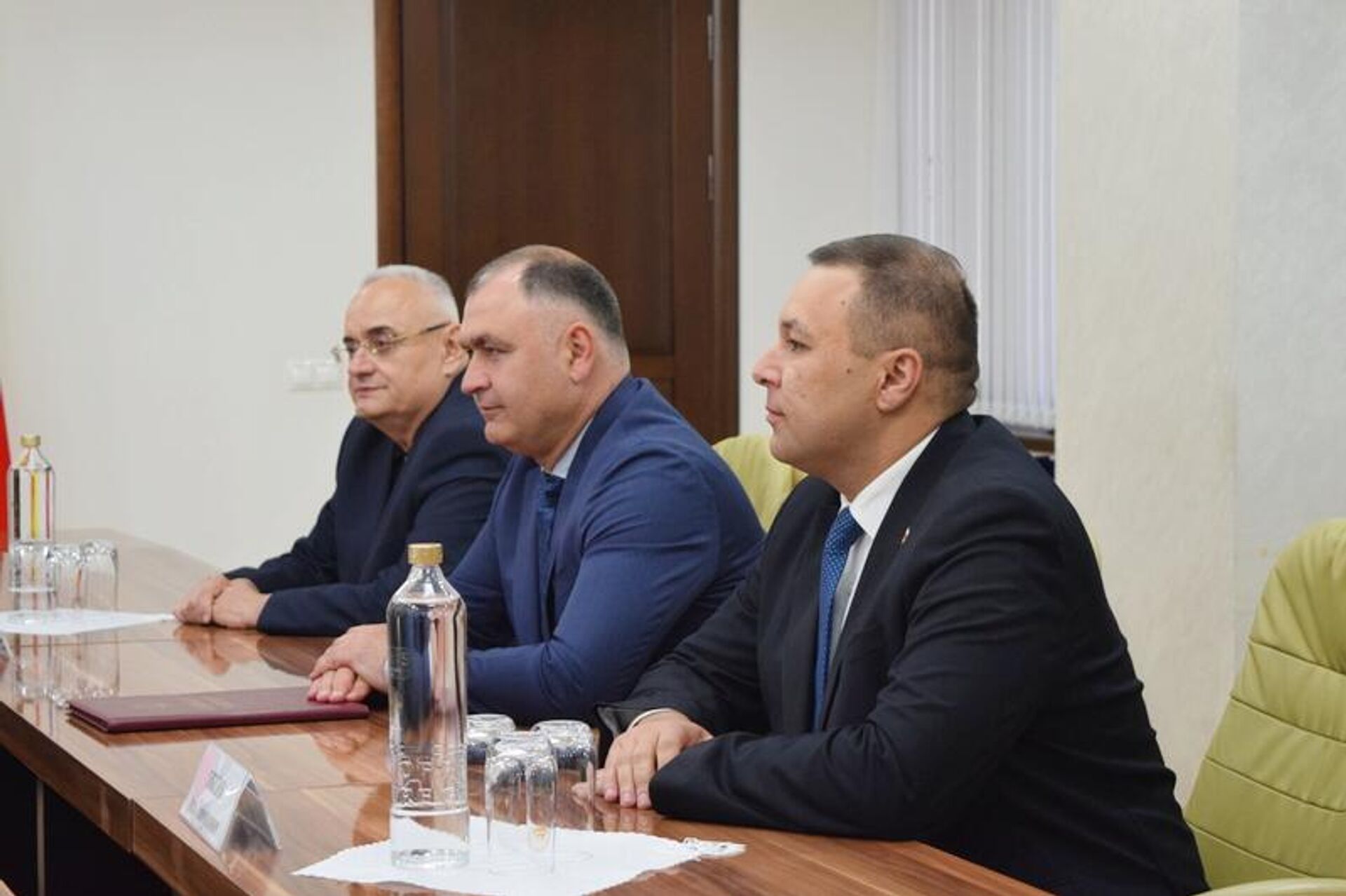 Алан Гаглоев встретился с участниками XI международного мотомарша Дороги Победы — Кавказ: кузница героев 2026. - Sputnik Южная Осетия, 1920, 05.05.2026