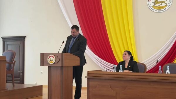 Парламент Южной Осетии одобрил поправки в закон О воинской обязанности и военной службе - Sputnik Южная Осетия