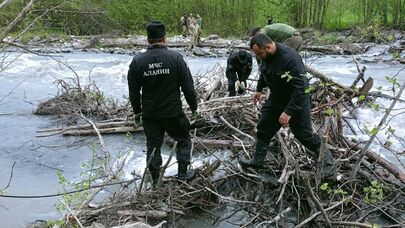 Поиски упавшей в реку Лиахва гражданки РФ. МЧС