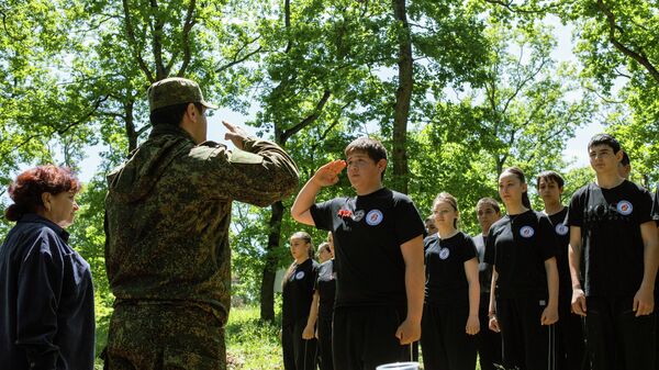 Военно-спортивная игра Зарница в Цхинвале - Sputnik Южная Осетия