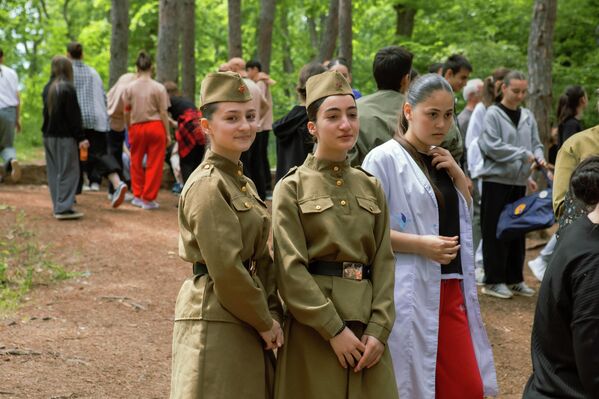 Военно-спортивная игра Зарница в Цхинвале Военно-спортивная игра Зарница в Цхинвале - Sputnik Южная Осетия