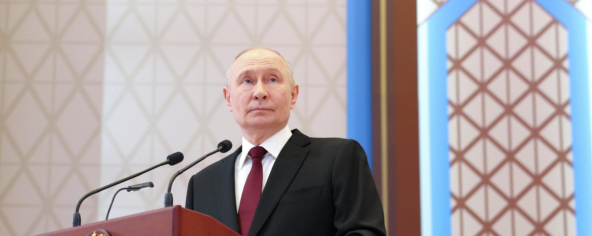 Президент РФ Владимир Путин во время пресс-подхода по итогами заседания ВЕЭС  - Sputnik Южная Осетия, 1920, 29.05.2026