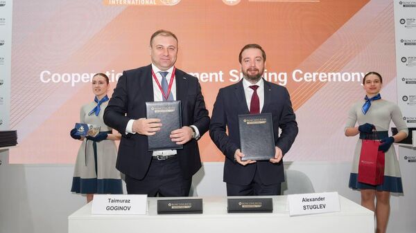 Росконгресс и Национальная экспортная платформа Южной Осетии подписали соглашение на ПМЭФ - Sputnik Южная Осетия
