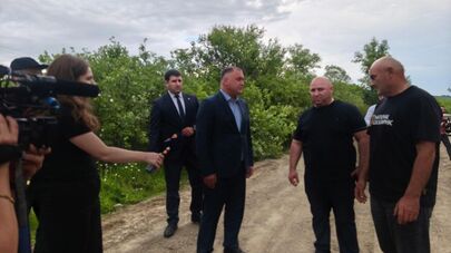Алан Гаглоев проинспектировал строительство дороги в Корнисское ущелье