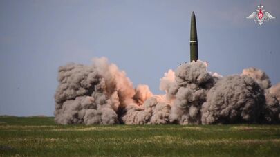Пуск баллистической ракеты с комплекса "Искандер-М". Архивное фото 