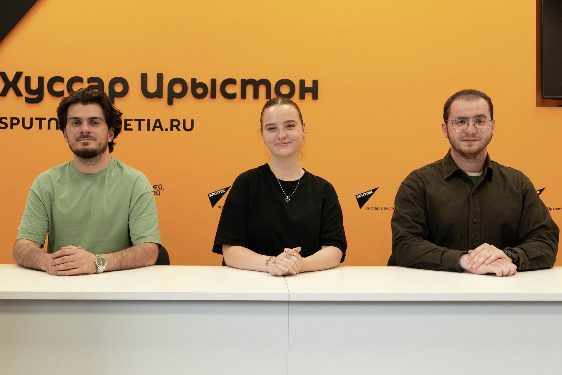 Участники блог-тура Студтуризма РФ в ЮОГУ - Sputnik Южная Осетия, 1920, 21.06.2026