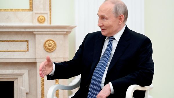 Встреча президента РФ Владимира Путина и врио президента Южной Осетии Марата Камболова - Sputnik Южная Осетия