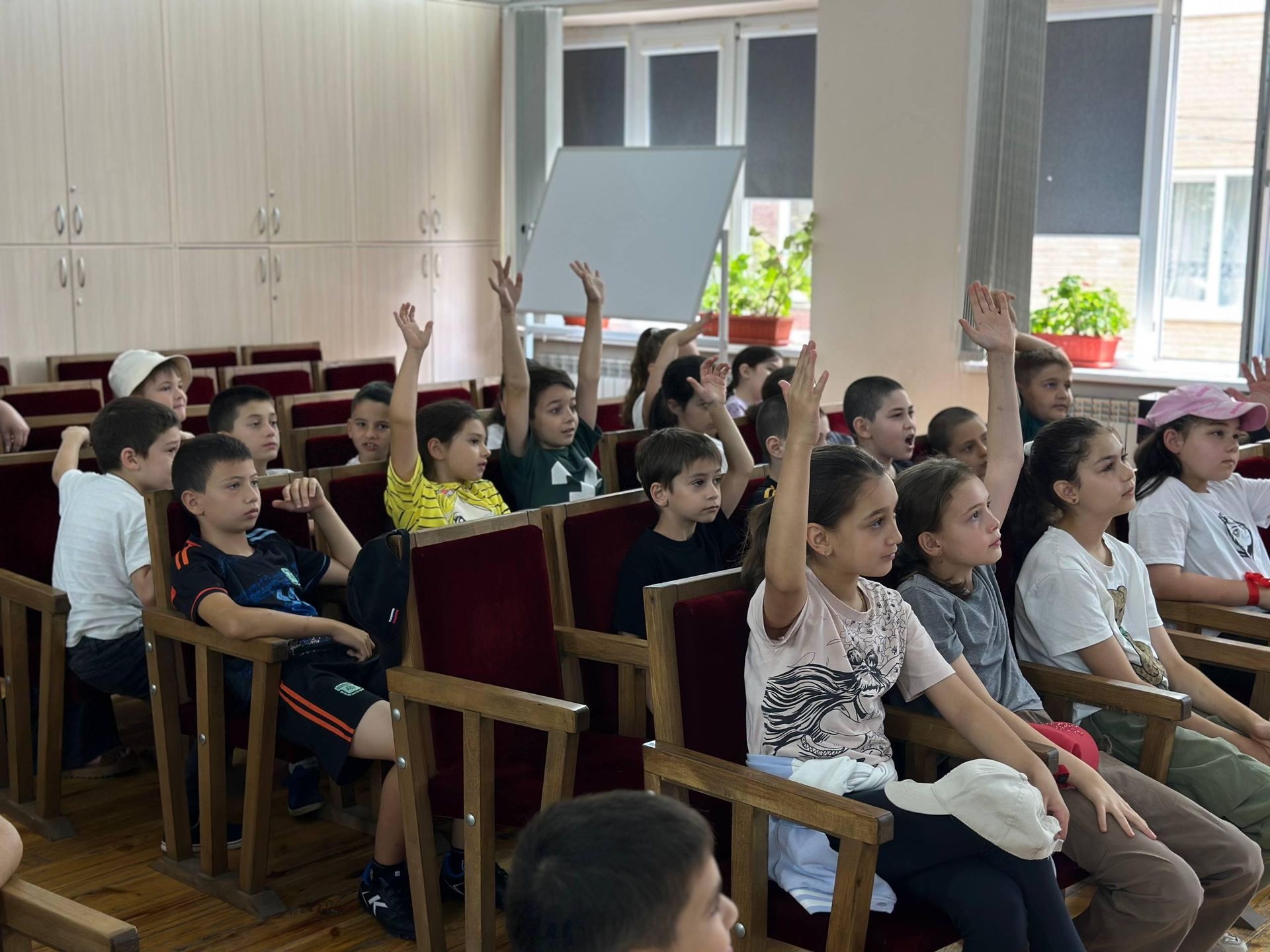  Познавательная викторина Путешествие в мир знаний: знакомство с многообразием наук - Sputnik Южная Осетия, 1920, 22.07.2026