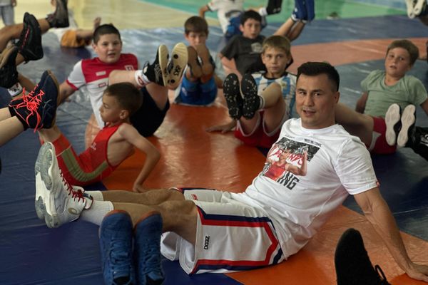 В Цхинвале прошел мастер-класс двукратного олимпийского чемпиона по греко-римской борьбе Романа Власова. В Цхинвале прошел мастер-класс двукратного олимпийского чемпиона по греко-римской борьбе Романа Власова. - Sputnik Южная Осетия