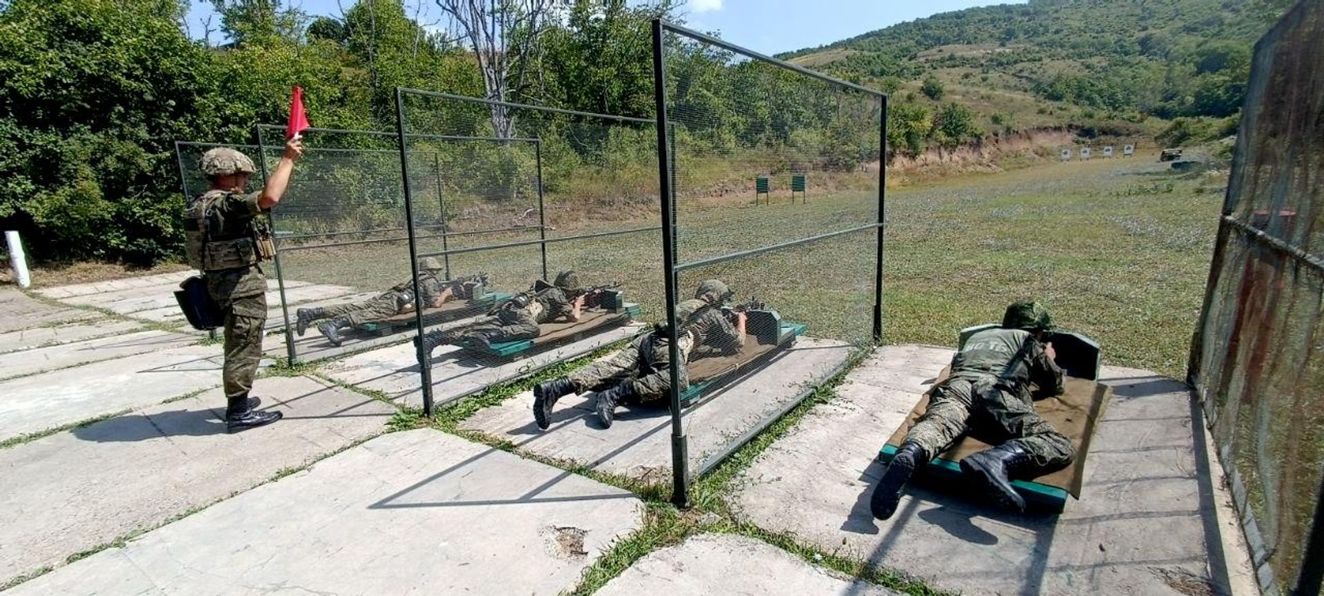 Занятия по огневой подготовке новобранцев российской военной базы в Южной Осетии  - Sputnik Южная Осетия, 1920, 30.07.2026