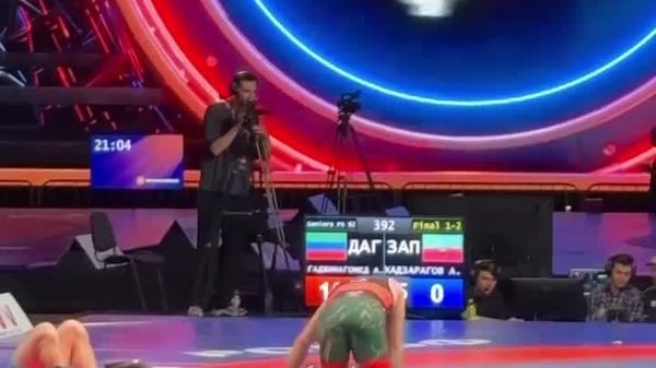 Азамат Хадзарагов стал серебряным призером чемпионата России по вольной борьбе - Sputnik Южная Осетия