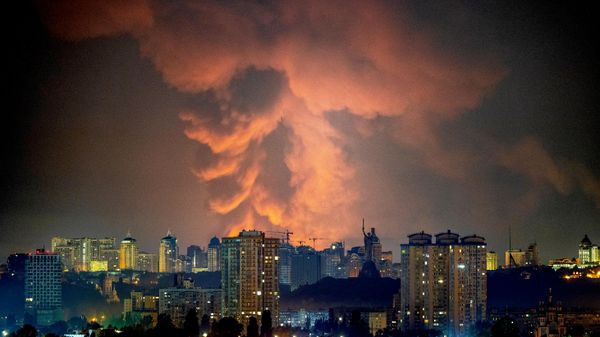 Последствия ударов по военным объектам в Киеве  - Sputnik Южная Осетия
