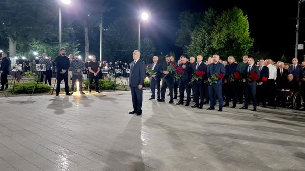 Траурное мероприятие у мемориального комплекса Защитникам Южной Осетии в Цхинвале - Sputnik Южная Осетия