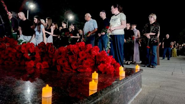 Траурное мероприятие у мемориального комплекса Защитникам Южной Осетии в Цхинвале - Sputnik Южная Осетия