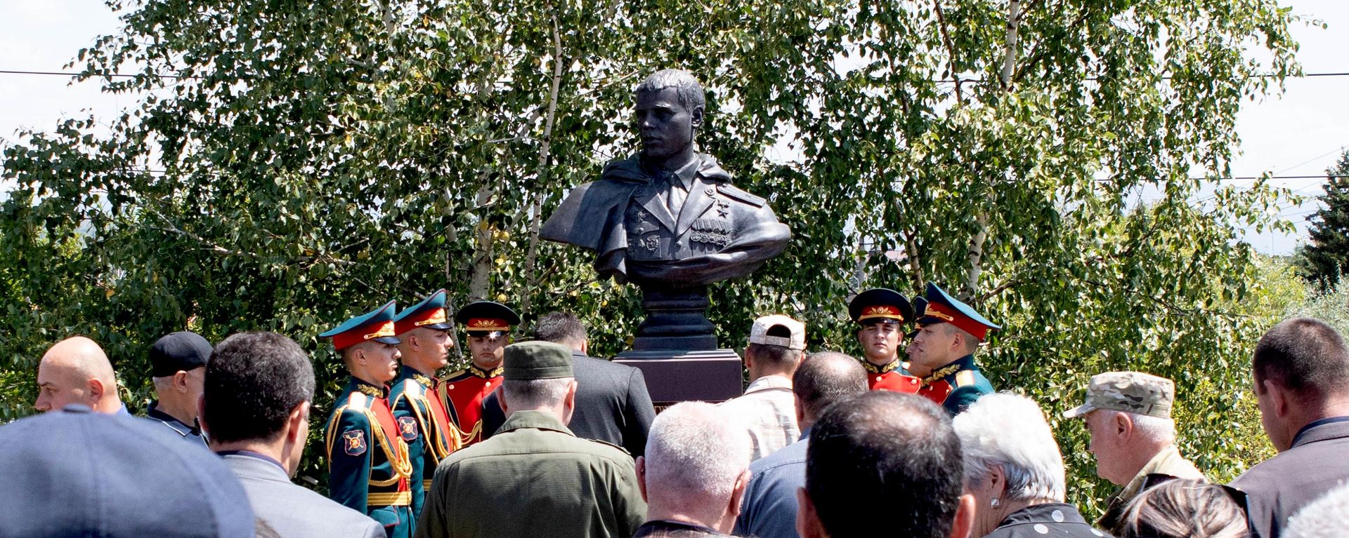 В Южной Осетии почтили память Героя России Дениса Ветчинова - Sputnik Южная Осетия, 1920, 08.08.2026