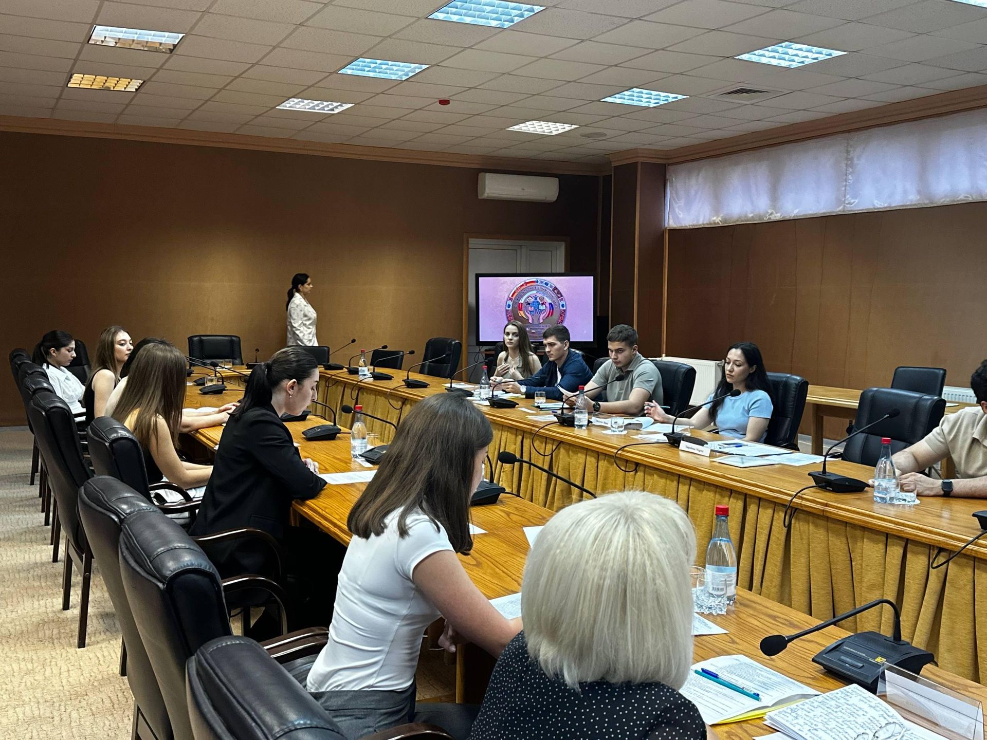 В Цхинвале обсудили межкультурные коммуникации В Цхинвале обсудили межкультурные коммуникации - Sputnik Южная Осетия, 1920, 14.08.2026