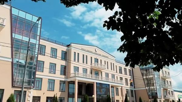Марат Камболов и Александр Сладков навестили учеников летнего лагеря «АРТ НАУКА» в ЮОГУ - Sputnik Южная Осетия