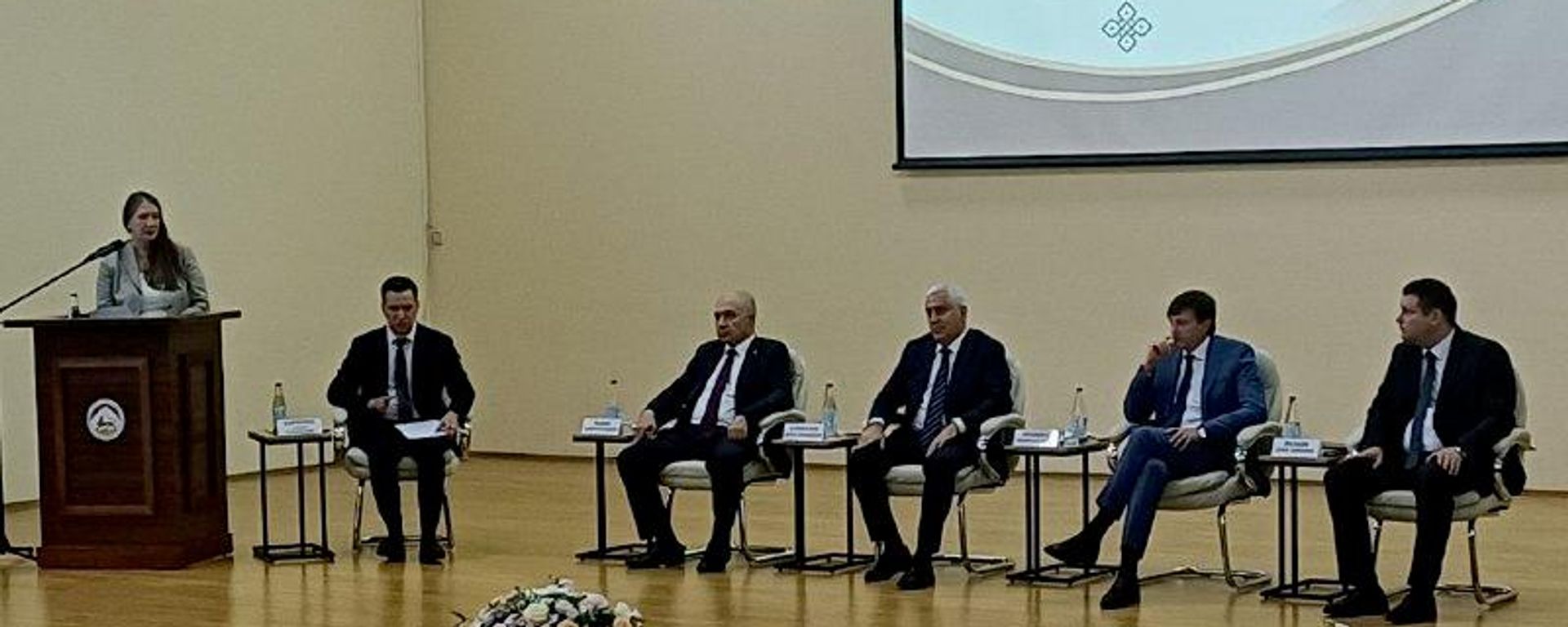 Республиканский педсовет с участием главы Минпросвещения России Сергея Кравцова прошел в Южной Осетии - Sputnik Южная Осетия, 1920, 24.08.2026