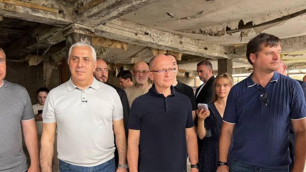 Хъамболты Марат ӕмӕ Сергей Кириенко басгӕрстой Цхинвалы фӕсивӕдон центры арӕзтад - Sputnik Хуссар Ирыстон