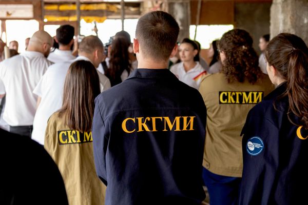 Подготовка места строительства будущего молодежного центра в Цхинвале. - Sputnik Южная Осетия