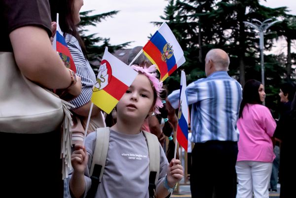 Концерт в Цхинвале в честь дня признания независимости Южной Осетии Концерт в Цхинвале в честь дня признания независимости Южной Осетии - Sputnik Южная Осетия