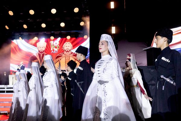Концерт в Цхинвале в честь дня признания независимости Южной Осетии Концерт в Цхинвале в честь дня признания независимости Южной Осетии - Sputnik Южная Осетия