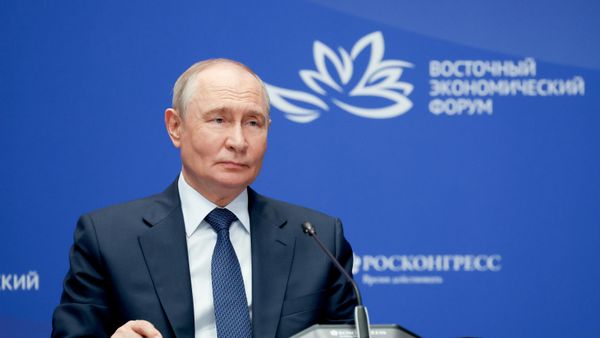 Президент РФ Владимир Путин в Дальневосточном федеральном округе - Sputnik Южная Осетия