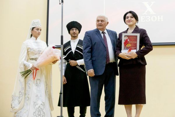 Церемония награждения международной литературной премией Буламарг Церемония награждения международной литературной премией Буламарг - Sputnik Южная Осетия