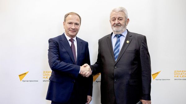 Александр Школьник и Мераб Зассеев - Sputnik Южная Осетия