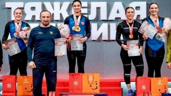 789Зарина Гусалова — четырехкратная чемпионка России по тяжелой атлетике - Sputnik Южная Осетия