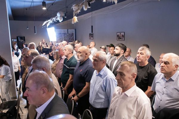 Марат Камболов презентовал Программу будушего Марат Камболов презентовал Программу будушего - Sputnik Южная Осетия