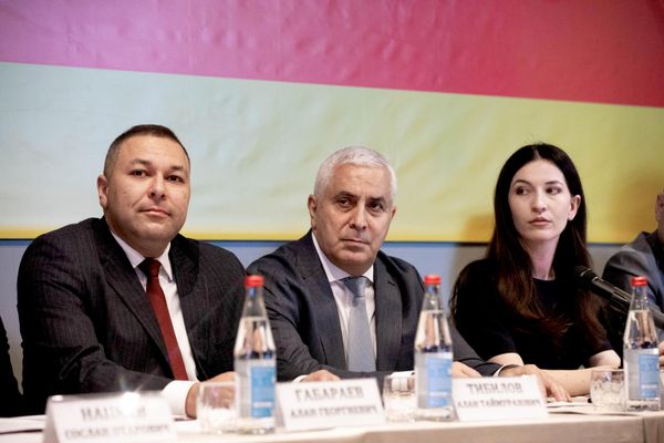 Презентация направления развития республики Программа будущего в штабе общественной поддержки Марата Камболова Презентация направления развития республики Программа будущего в штабе общественной поддержки Марата Камболова - Sputnik Южная Осетия
