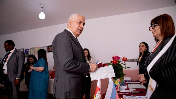 Марат Камболов на выборах президента РЮО - Sputnik Южная Осетия