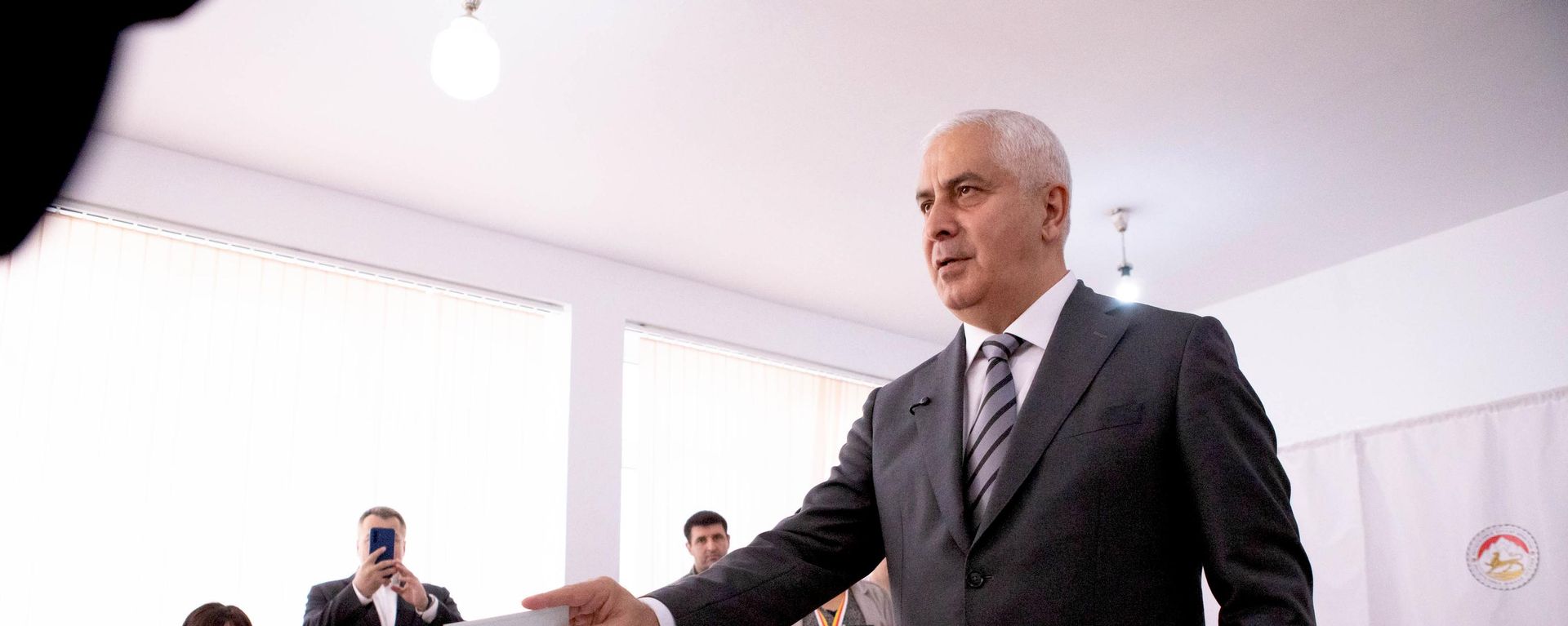 Марат Камболов на выборах президента РЮО - Sputnik Южная Осетия, 1920, 18.09.2026