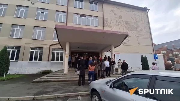 Во Владикавказе на выборах президента Южной Осетии наблюдалась высокая явка - Sputnik Южная Осетия